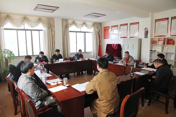 918博天堂·(中国区)官方网站（煤化）集团指导组一行到后所煤矿公司指导年度民主生活会