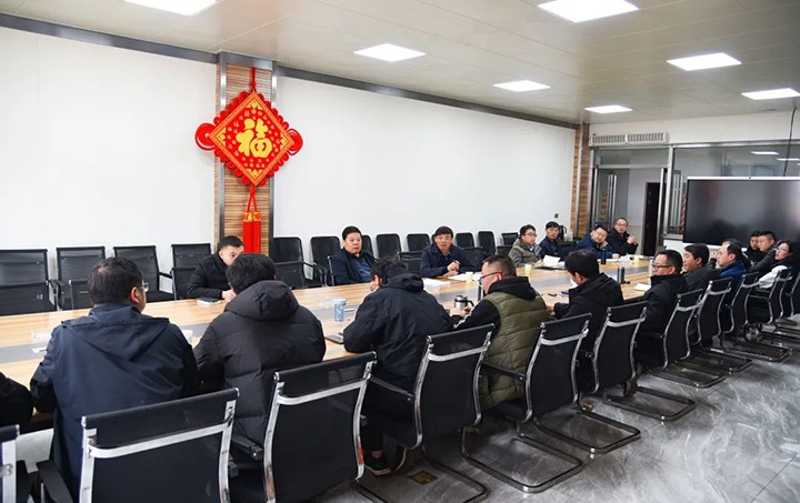 918博天堂·(中国区)官方网站（煤化）集团党委副书记、副董事长、总经理高建嵩率包保盯守小组到恩洪煤业公司进行安全检查