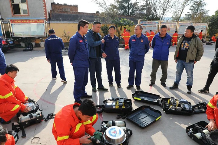 【918博天堂·(中国区)官方网站简讯】国家矿山应急救援东源队、云南解化化工、田坝煤矿三家公司动态｜精彩内容速览