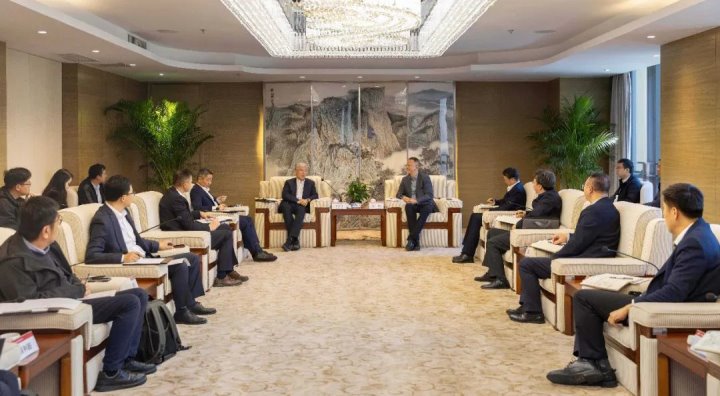 山东大学与能投集团、煤炭产业集团交流座谈